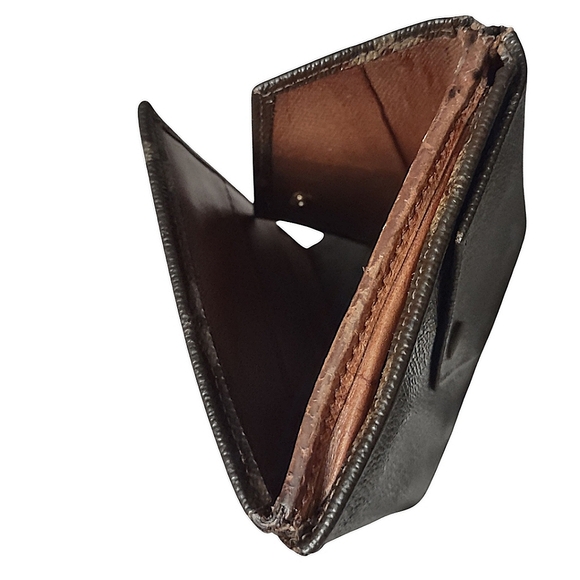 Louis Vuitton Wallet - Picture 7 of 12